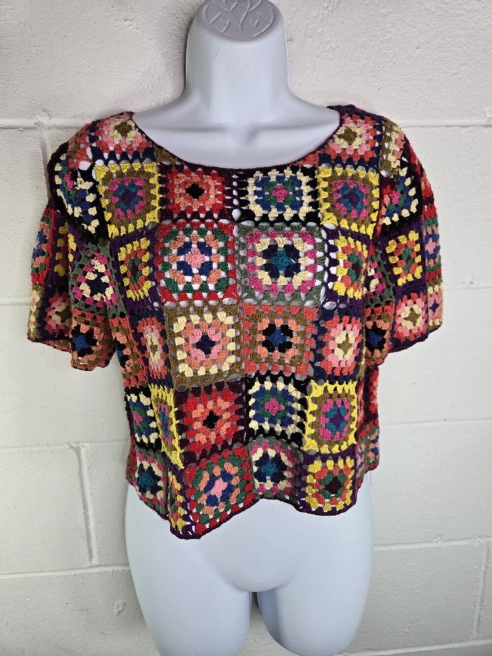 Farm Rio Brasilia Granny Square Crochet Cropped Sweater Knit Top - Picture 2 of 9